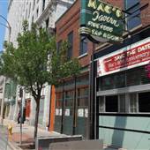 Mac's Tavern