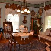 Colonial White House - 2 interiors
