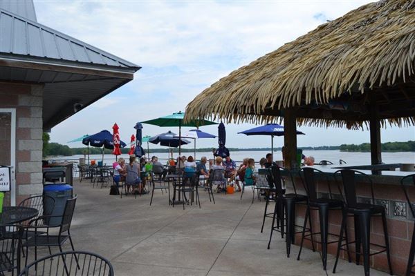 Go Fish Marina Bar & Grill